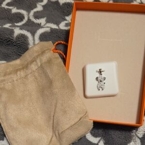 Silver Doggy Pendant With 1.00 Ctw Of Moissanite